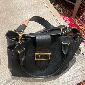 Burberry bag. Purchased at Nordstrom in 2021 for $2100. Selling for $400